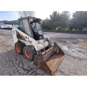BOBCAT 753 chargeuse compacte | Charpière