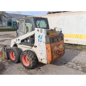 BOBCAT 753 chargeuse compacte | Charpière