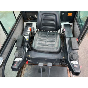 BOBCAT 320 mini-pelle | Charpière